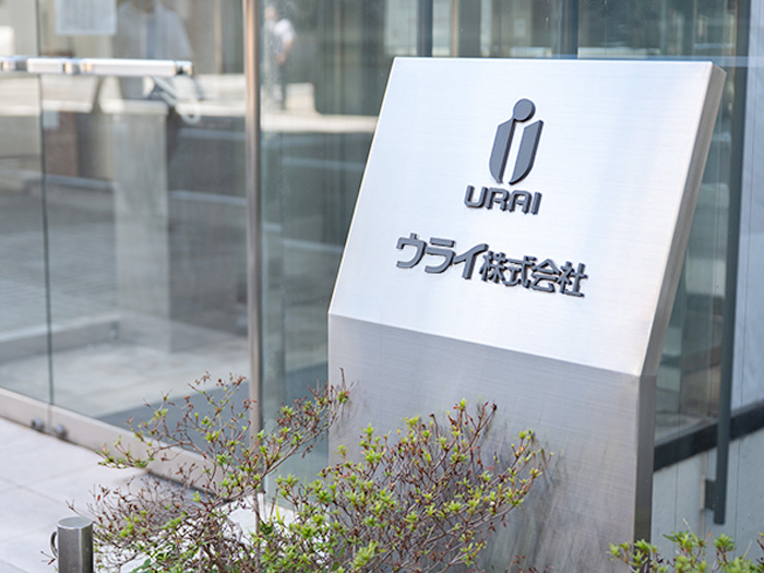 ウライ株式会社 ビル、エントランス